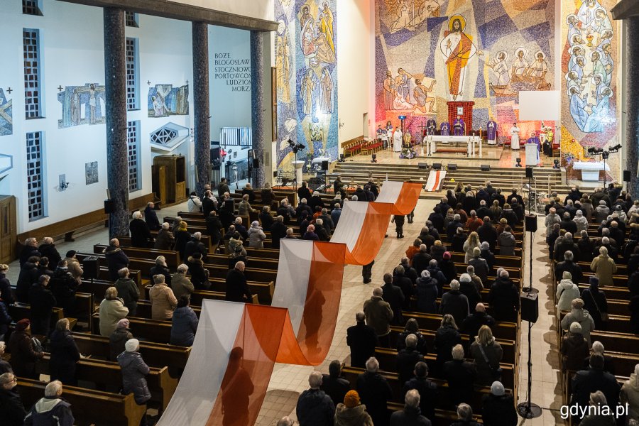 Popołudniowe uroczystości rozpoczęła msza w kościele Najświętszego Serca Pana Jezusa (fot. Karol Stańczak)