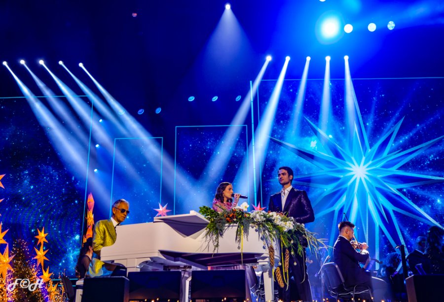 Andrea i Matteo Bocelli oraz sanah podczas koncertu „Matteo Bocelli i przyjaciele. Święta spełnionych marzeń”