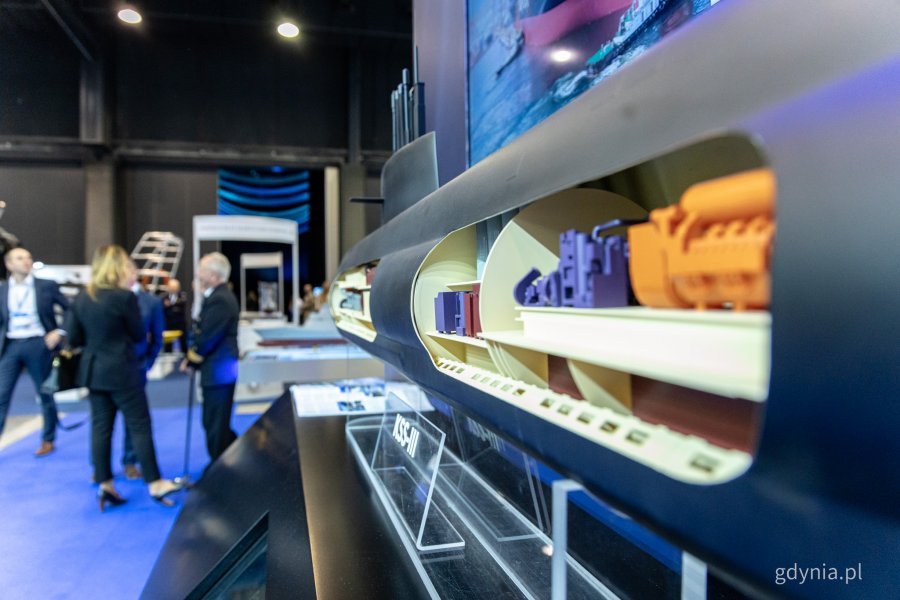 Strefa wystawców. Pierwszy dzień 23. Międzynarodowych Targów Morskich i Militarnych BaltExpo w AmberExpo (fot. Kamil Złoch)