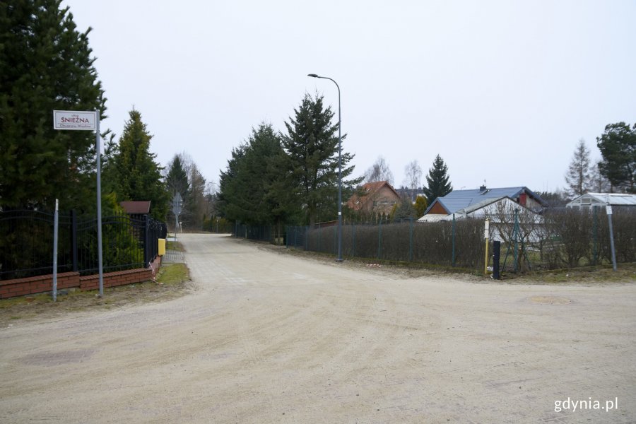 Dzięki inicjatywie Rady Dzielnicy Chwarzno-Wiczlino udało się zakończyć trzecią inwestycję związaną z budową nowoczesnego oświetlenia // fot. Sławomir Okoń