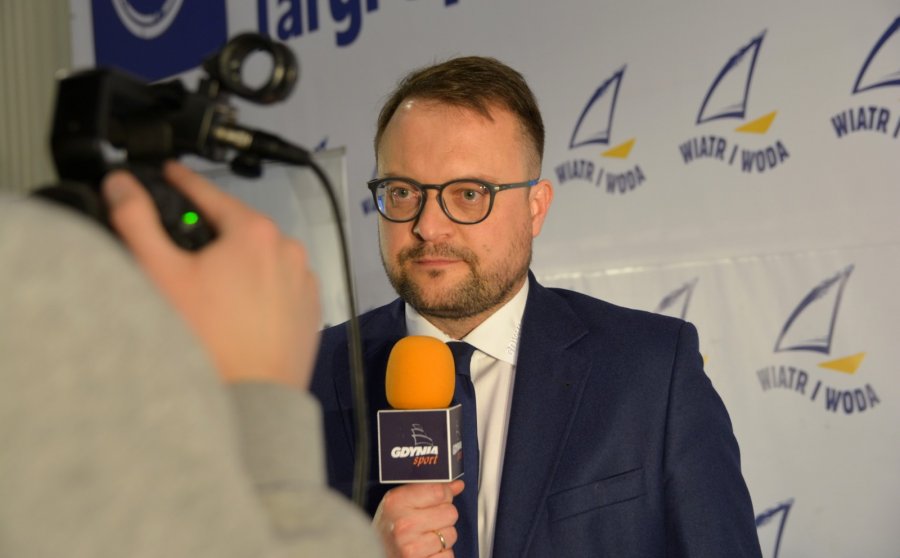 Dyrektor GCS Marek Łucyk podczas targów WIATR i WODA w Warszawie