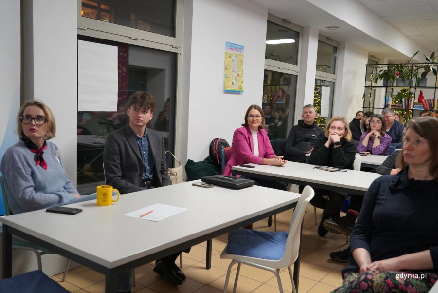 Na zdjęciu: Agnieszka Tokarska, radna i Paweł Timoszyk, były radny Młodzieżowej Rady Miasta (fot. Magdalena Starnawska)