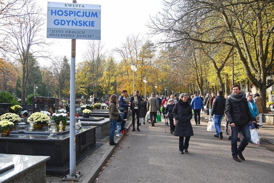 W Gdyni tradycyjnie odbywa się zbiórka pieniędzy na rzecz Hospicjum imienia św. Wawrzyńca, fot. M. Puszczewicz
