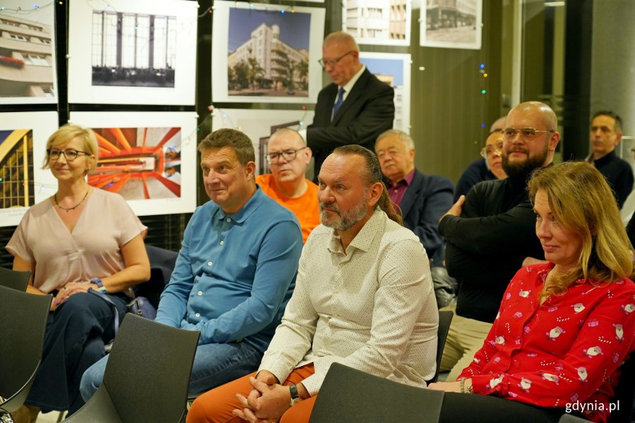 Uczestnicy spotkania świątecznego gdyńskich firm rodzinnych zebrani w InfoBoksie 