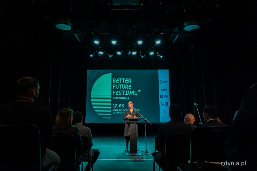 Better Future Festival w gdyńskim Konsulacie Kultury – Katarzyna Korzeniewska, dyrektorka Gdyńskiego Centrum Kultury (fot. Kamil Złoch)