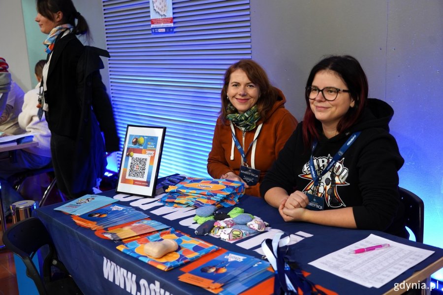 Jedno ze stanowisk wraz z obsługą