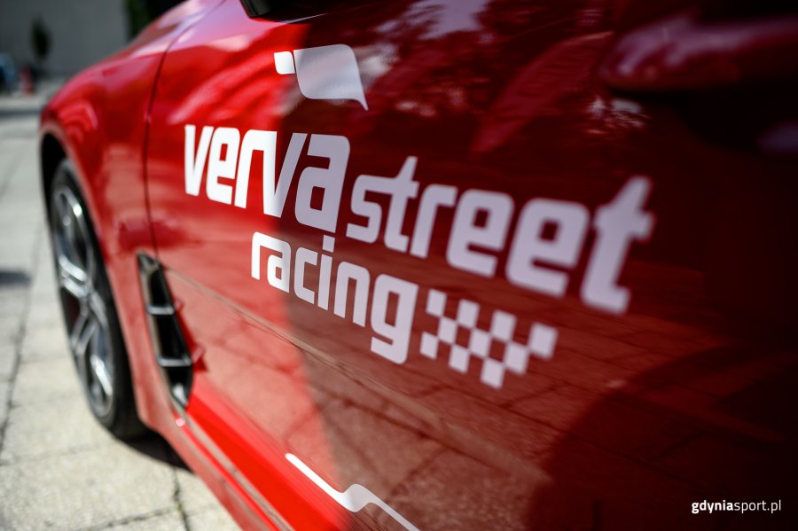 Verva Street Racing to pokazy na torze, w powietrzu oraz w wodze / fot. D. Linkowski