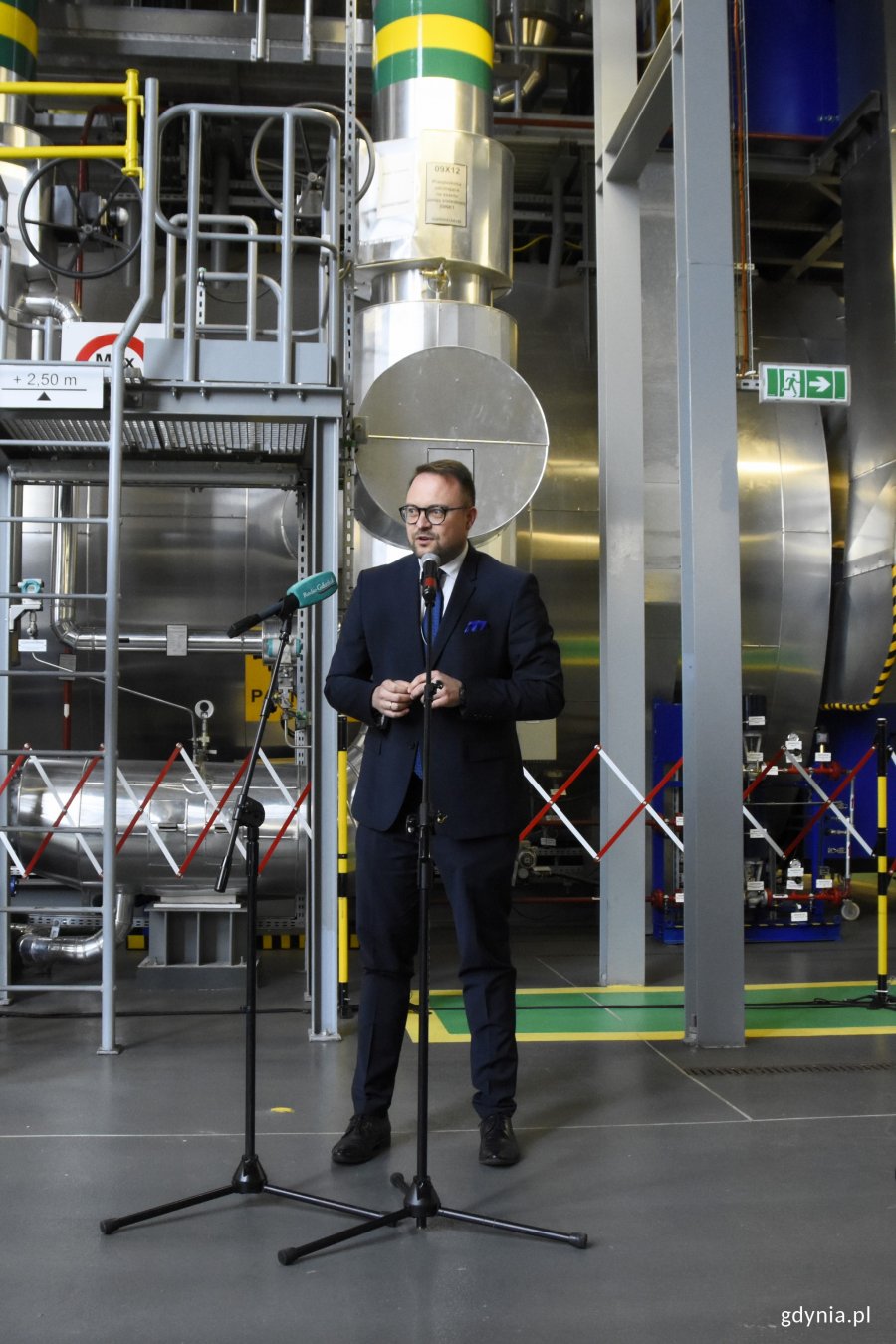 - W Gdyni już mamy czyste powietrze, a podpisana dzisiaj umowa, to dodatkowa gwarancja, że gdyńskie powietrze będzie z roku na rok jeszcze lepszej jakości – mówi Marek Łucyk, wiceprezydent Gdyni ds. rozwoju, fot. Jan Ziarnicki