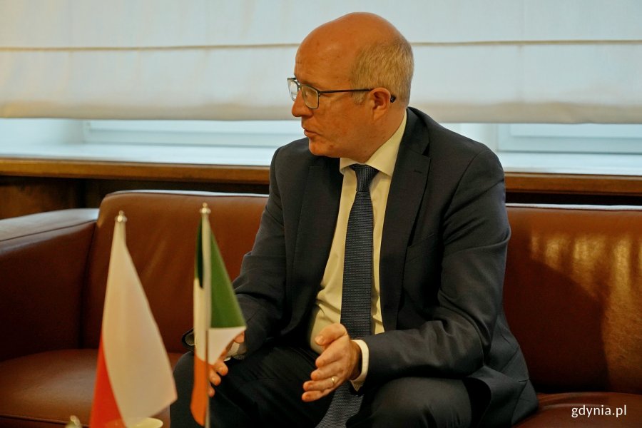Patrick Haughey – ambasador Irlandii w Polsce podczas spotkania w Urzędzie Miasta Gdyni