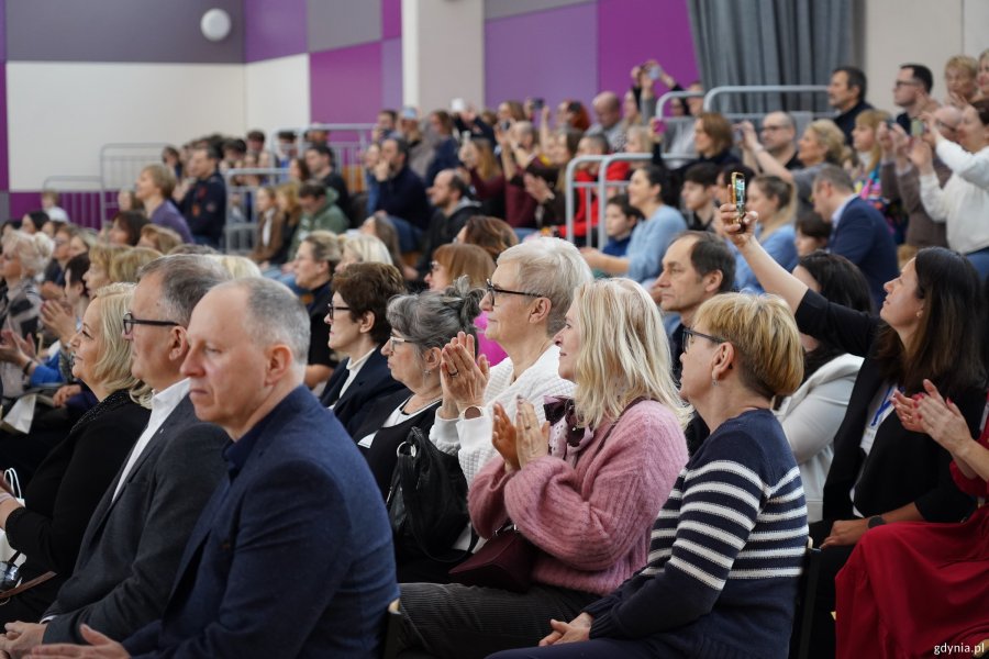 Uczestnicy jubileuszu SP nr 18 w Gdyni