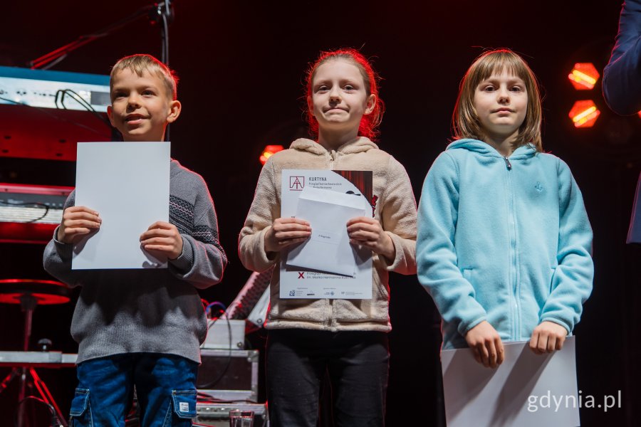 Gala finałowa X edycji Przeglądu Teatrów Amatorskich „Kurtyna” w gdyńskim Małym Kacku (fot. Paweł Budziński)