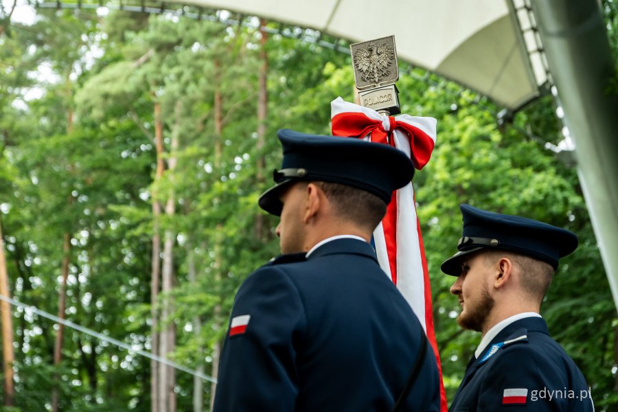 Obchody Święta Policji dla funkcjonariuszy Komendy Miejskiej Policji w Gdyni i Komendy Miejskiej Policji w Sopocie w Operze Leśnej (fot. Kamil Złoch)