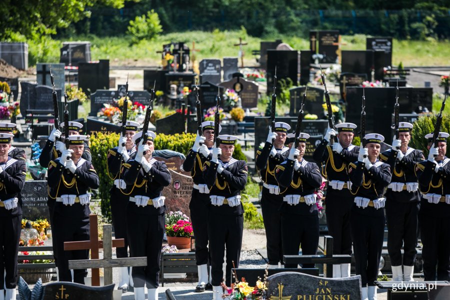 Ceremonia pożegnania admirała floty Ryszarda Łukasika, fot. Karol Stańczak 