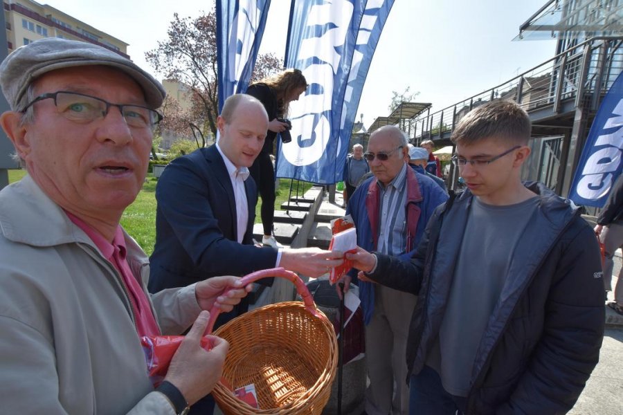 Tydzień z biało-czerwoną flagą w Radiu Gdańsk // fot. Lechosław Dzierżak