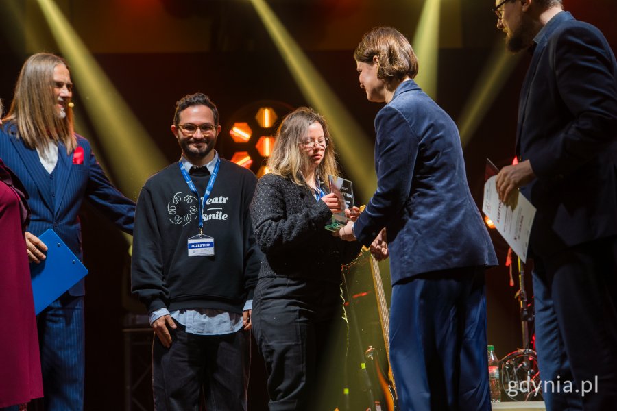 Gala finałowa X edycji Przeglądu Teatrów Amatorskich „Kurtyna” w gdyńskim Małym Kacku (fot. Paweł Budziński)