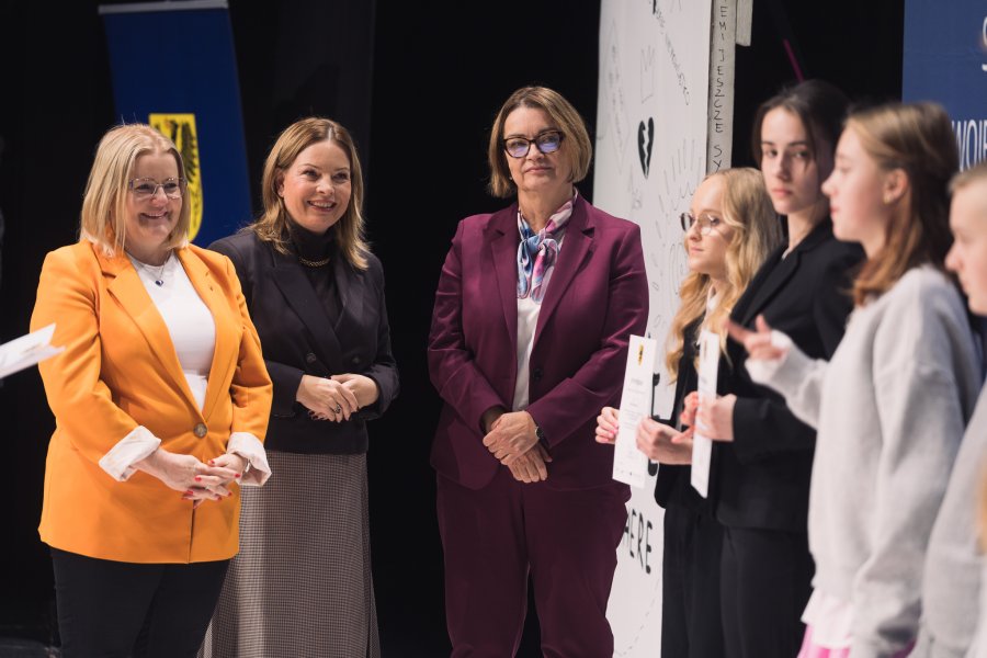 Wspólne zdjęcie stypendtystów