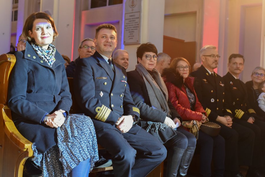 W Koncercie Galowym X Festiwalu Kolęd i Pastorałek Wojska Polskiego im. biskupa polowego gen. broni Tadeusza Płoskiego „Nadmorska Kolęda - Gdynia 2020” uczestniczyła m.in. wiceprezydent Gdyni Katarzyna Gruszecka-Spychała // fot. kmdr ppor. Radosław Pioch