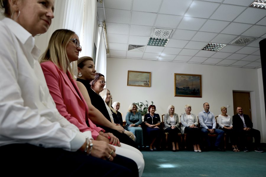 Uroczyste wręczenie nominacji dla kadry kierowniczej nowej struktury pionu skarbnika w Urzędzie Miasta Gdyni / fot. Paweł Marszałkowski