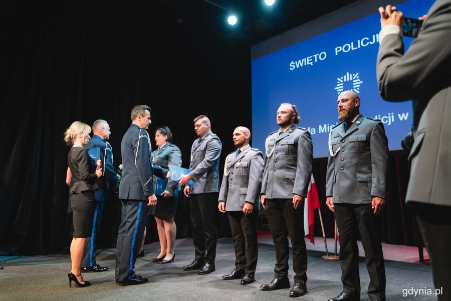 Święto Policji w Konsulacie Kultury w Gdyni, fot. Kamil Złoch