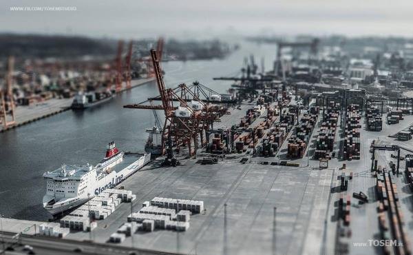 // fot. www.facebook.com/Gdynia, www.tosem.pl. Zdjęcie makiety BCT w Gdyni