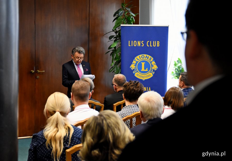 Przekazanie środków przez Lions Club Gdynia, fot. Kamil Złoch