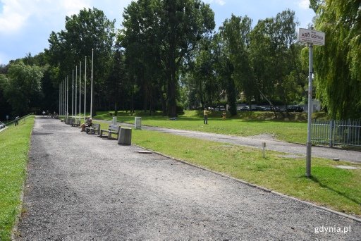 Już niedługo gdynianie oraz turyści będą mogli korzystać z nowoczesnej i zmodernizowanej strefy rekreacyjnej na Skwerze Arki Gdynia. To projekt realizowany w ramach Budżetu Obywatelskiego 2018 // fot. Paweł Kukla