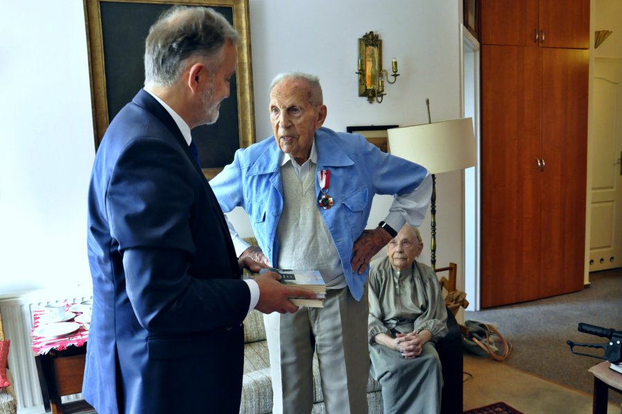 Prof. Jan Łopuski i prezydent Gdyni Wojciech Szczurek // fot. B. Betlejewska