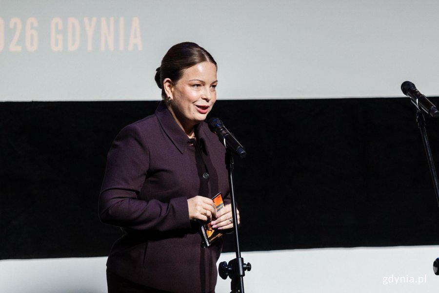 Wiceprezydentka Gdyni Oktawia Gorzeńska przemawiająca podczas gali otwarcia 51. Festiwalu Polskich Film&oacute;w Fabularnych 