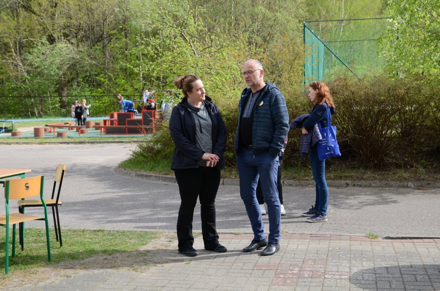 Wiceprezydent Michał Guć podczas rozmowy