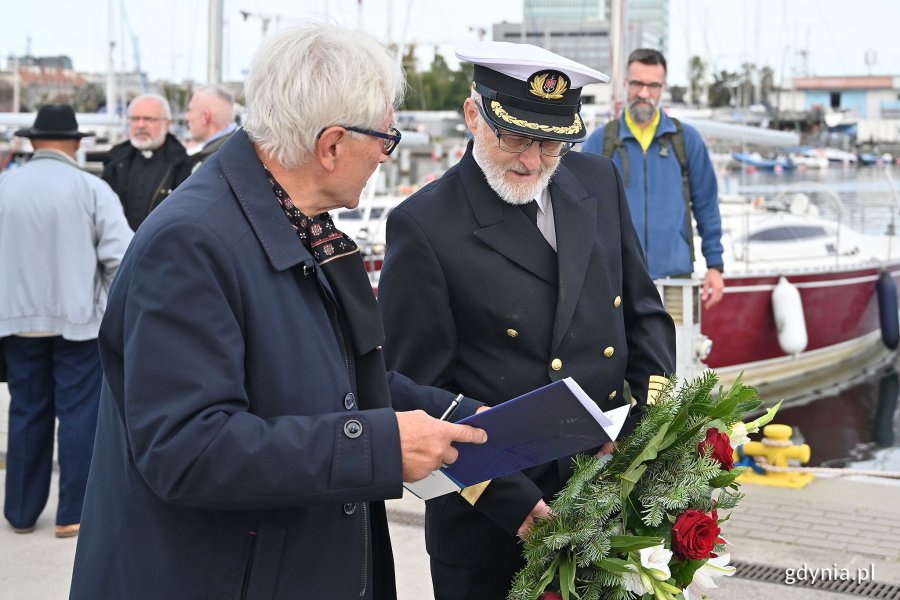 Odsłonięcie tablicy ku pamięci Krystyny Chojnowskiej-Liskiewicz // fot. Michał Puszczewicz