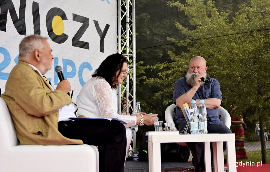Nadmorski Plener Czytelniczy w Gdyni, fot. Kamil Złoch