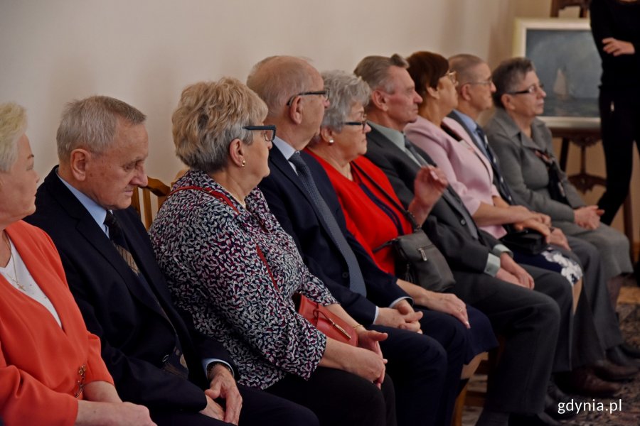 Pamiątkowe Medale za Długoletnie Pożycie Małżeńskie z rąk prezydenta Gdyni Wojciecha Szczurka odebrały kolejne gdyńskie pary // fot. Paweł Kukla