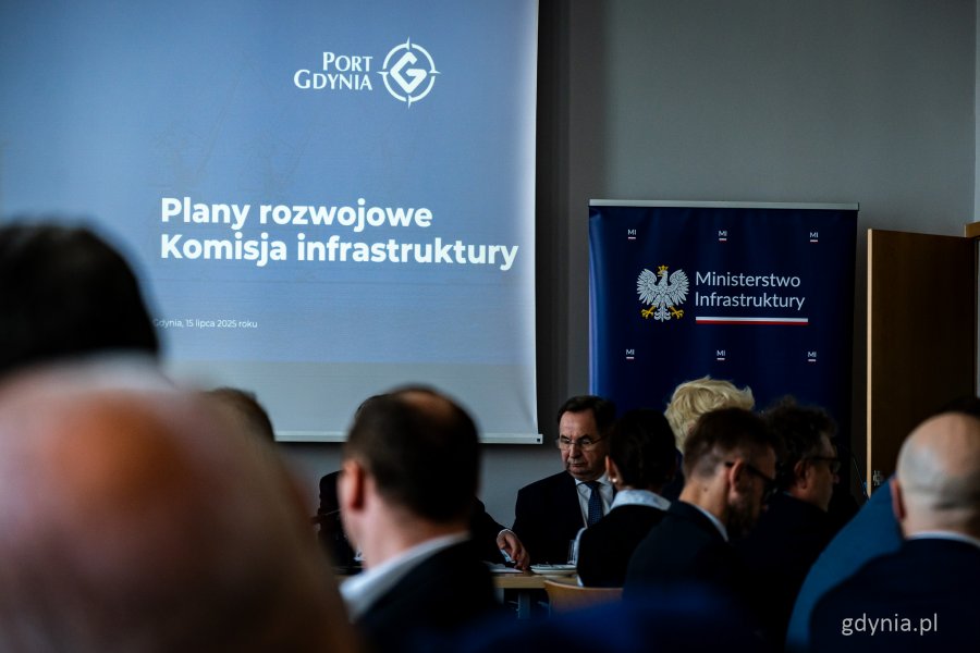 Posiedzenie sejmowej Komisji Infrastruktury w Porcie Gdynia (fot. Kamil Złoch)