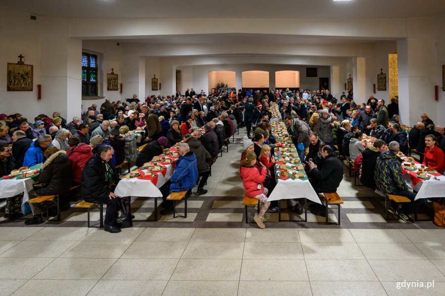 Wigilia dla samotnych i potrzebujących // fot. Dawid Linkowski 