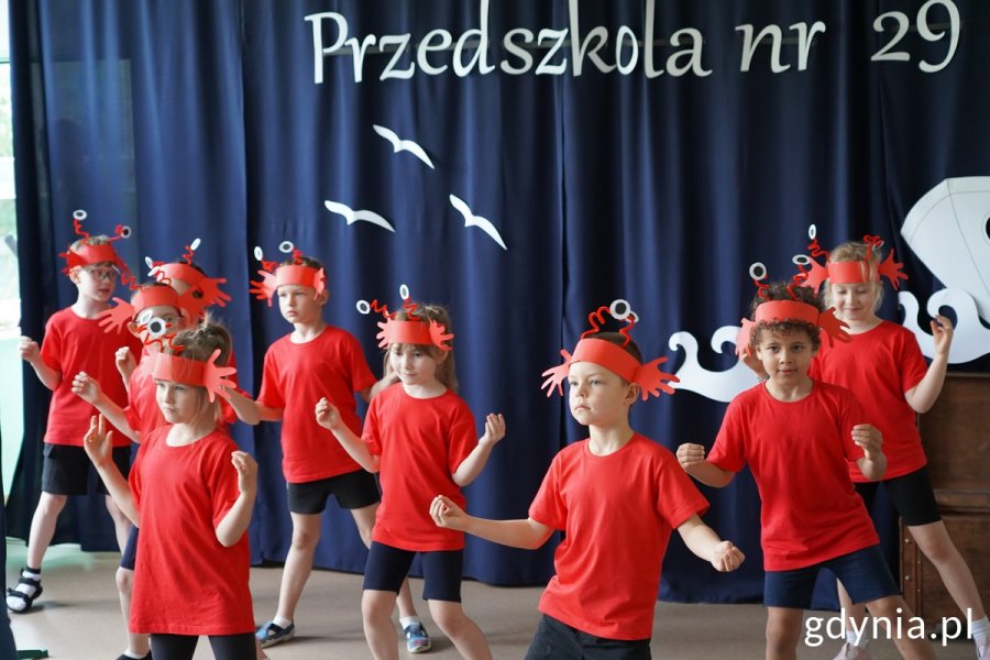 Występ dzieci na jubileuszu Przedszkola nr 29