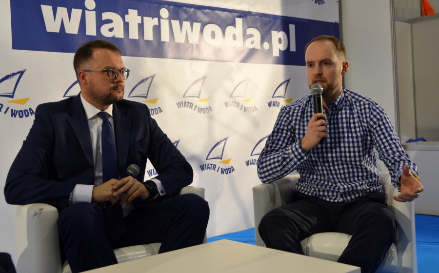 Dyskusja podczas targów WIATR i WODA w Warszawie