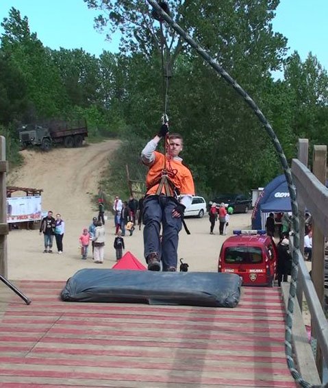 Psie fikołki - festyn edukacyjny "Pies w wielkim mieście" 13.05.2012