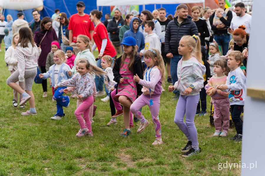 Miejski Dzień Dziecka &ndash; &bdquo;Morska przygoda z Treflikami&rdquo; w Kolibkach (fot. Paweł Budziński)