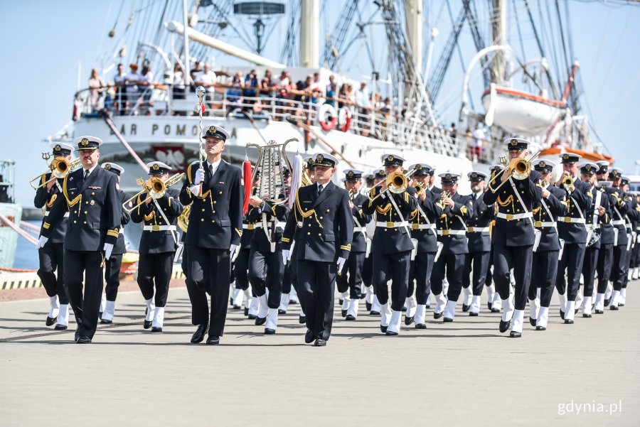 Święto Wojska Polskiego w Gdyni. Główne obchody odbyły się przed okrętem ORP „Błyskawica” // fot. Maciej Czarniak