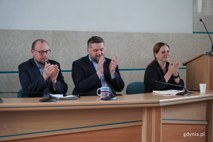 Na zdjęciu od lewej: Mariusz Bzdęga, Tadeusz Szemiot i Aleksandra Kosiorek (fot. Karolina Szypelt)