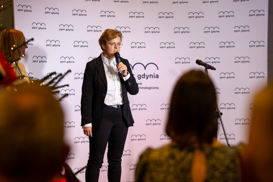 Dyrektor PPNT Anna Borkowska przemawia podczas gali