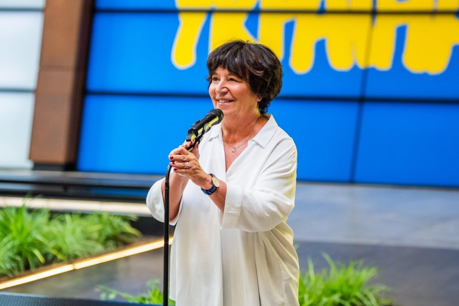 Anna Maria Brzezińska &ndash; przewodnicząca jury konkursu Gdańsk Press Photo 2026 przemawiająca podczas gali wręczenia nagr&oacute;d 