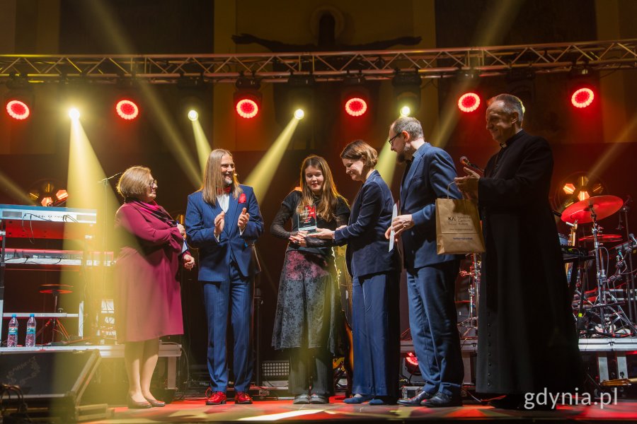 Gala finałowa X edycji Przeglądu Teatrów Amatorskich „Kurtyna” w gdyńskim Małym Kacku (fot. Paweł Budziński)