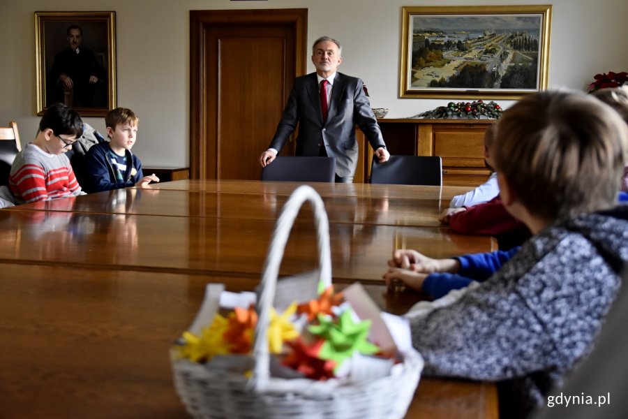 Prezydent Gdyni Wojciech Szczurek spotkał się z uczniami Szkoły Podstawowej nr 18 w Gdyni // fot. Paweł Kukla