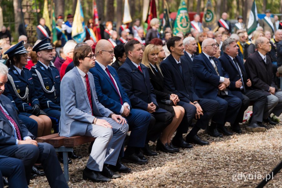W uroczystościach uczestniczyli m.in.: poseł Michał Kowalski, w&oacute;jt gminy Wejherowo Przemysław Kiedrowski i radny Gdyni Marek Dudziński 