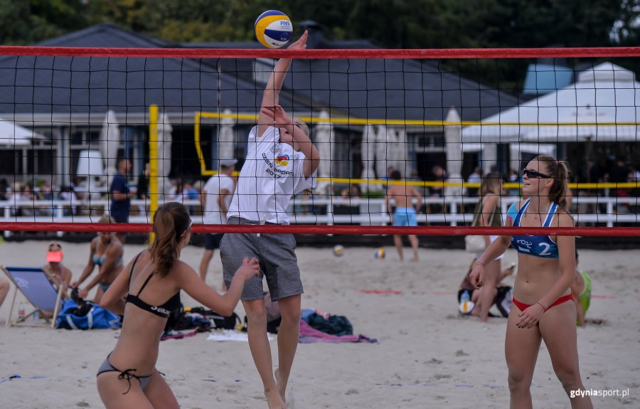 Festyn „Pożegnanie wakacji” na plaży miejskiej w Gdyni // fot. Dawid Linkowski