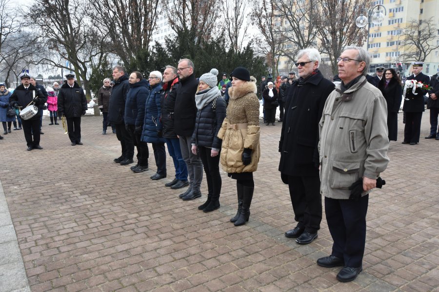 Uroczystość złożenia kwiatów z okazji 92. urodzin Gdyni // fot. Lechosław Dzierżak