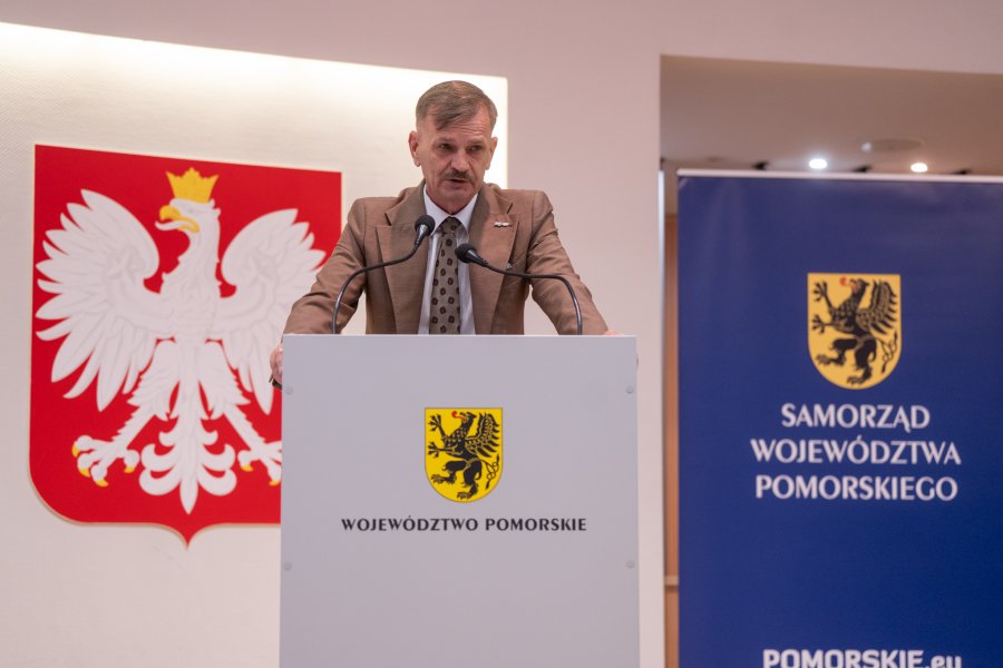Dyrektor przedsiębiorstwa PKP SKM  w Tr&oacute;jmieście Eugeniusz Manikowski