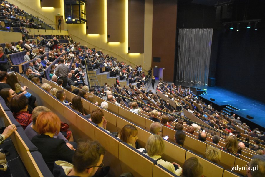 Spektakl gwiazdkowy Młodzieżowego Domu Kultury // fot. J.Bronk