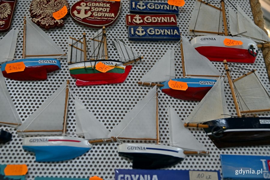 Magnesy - statki, które są dostępne w sklepie "I love Gdynia" // fot. Magdalena Czernek